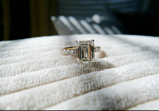 “Emeria” Engagement Ring